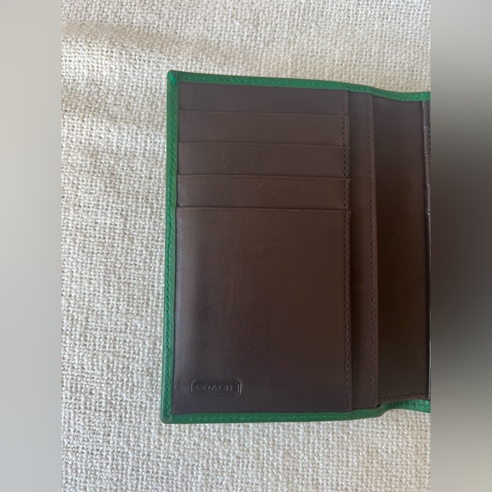 Coach trifold leather wallet EUC - Picture 8 of 11